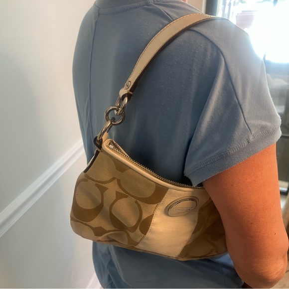 Coach purse - Picture 11 of 11